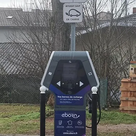 Clos Germanois A89 Sortie 32,Ideale Pour Une Halte Saint-Germain-Laval (Loire)